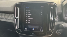 Volvo Xc40 2.0 T4 R DESIGN 5dr AWD Geartronic Petrol Estate